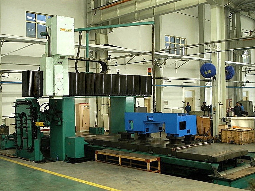 Japan MF-2040 pentahedron machining center